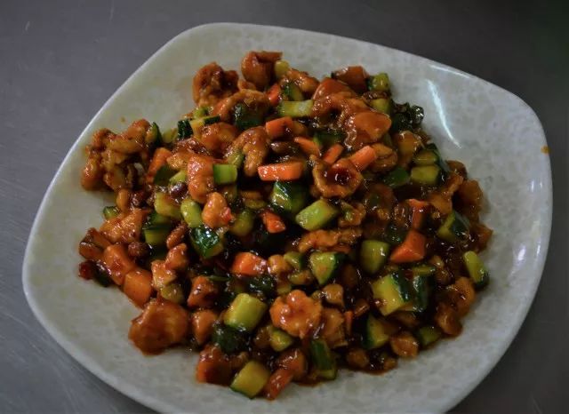 食堂变形记|千变万化只为你_辽宁财贸学院_零二七艺考