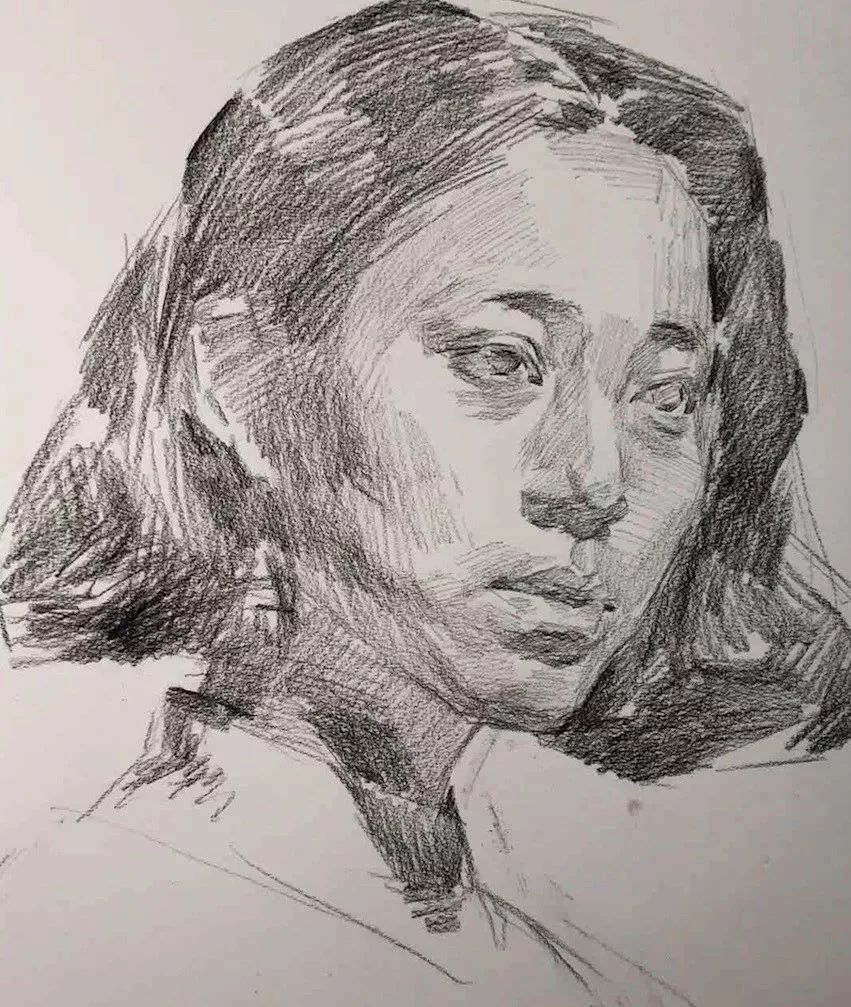 素描教学朱传奇教你画有蓬松短发的女青年素描头像
