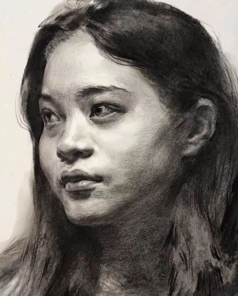 教你画中短发的利落干练女青年素描头像(视频教学)
