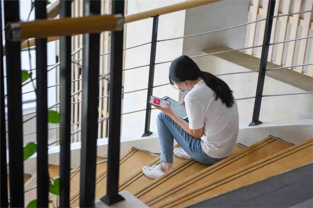 开课啦|女院校园按下了"重启键"_中华女子学院_零二七