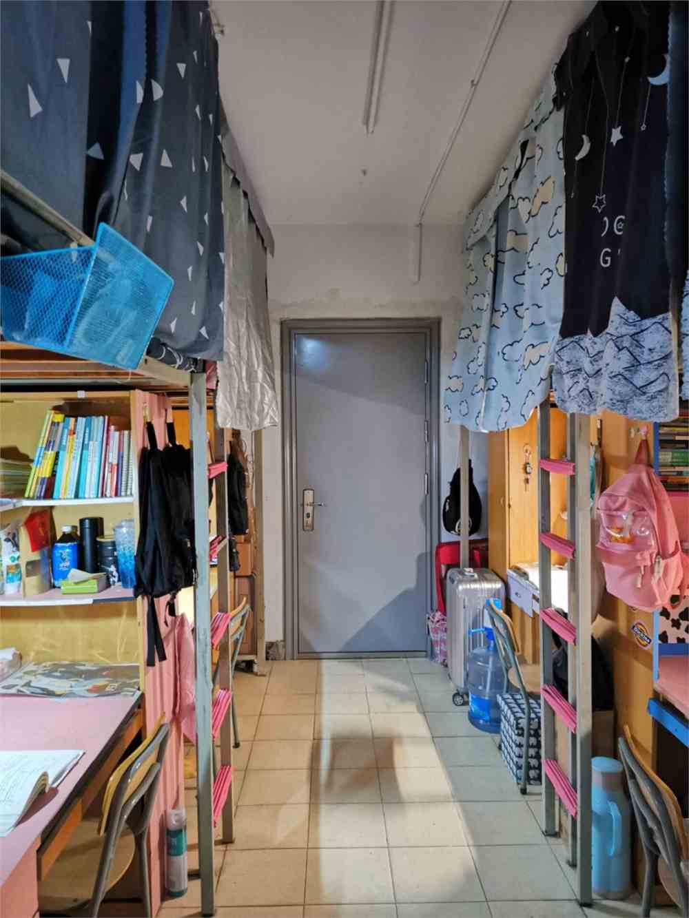 别八月,文华寝室焕然一新!_文华学院_零二七艺考