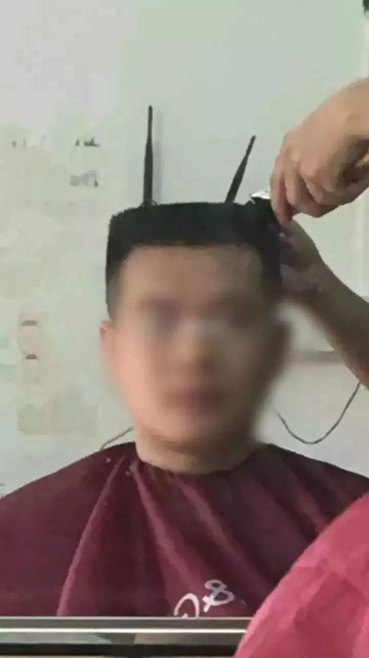 "给我一个成熟稳重,突显男性风范的平头 理发师 嗯,是真的平