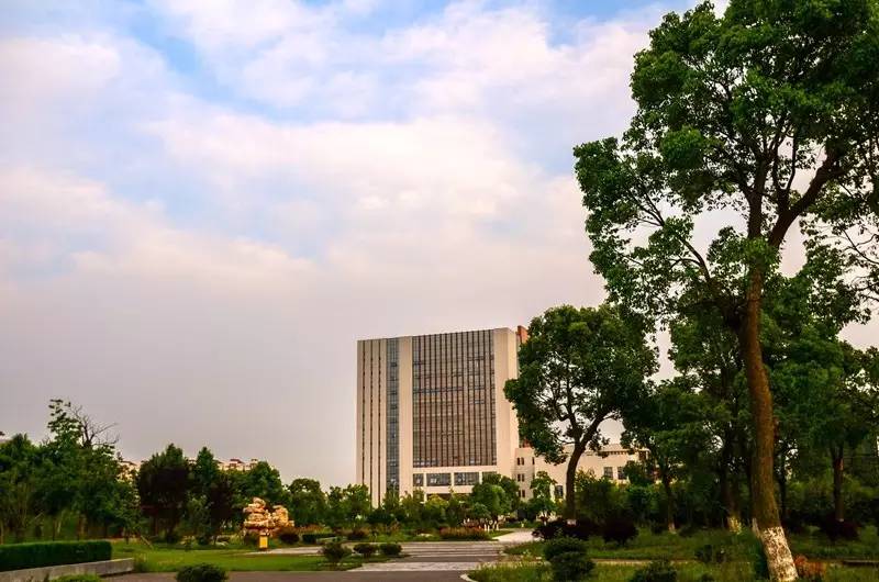 南京师范大学泰州学院