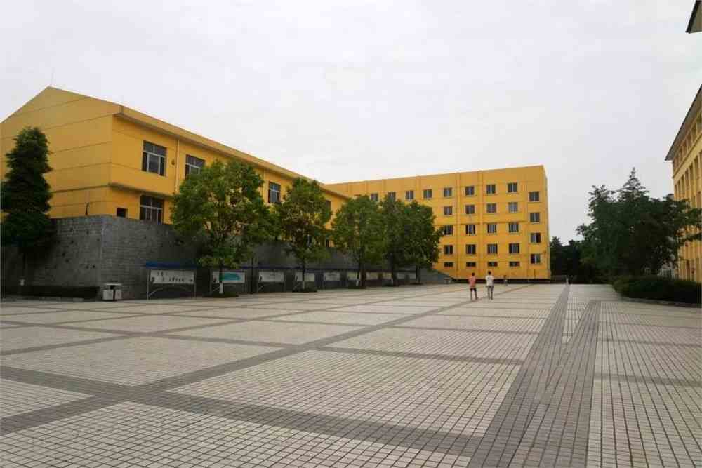 成都理工大学工程技术学院