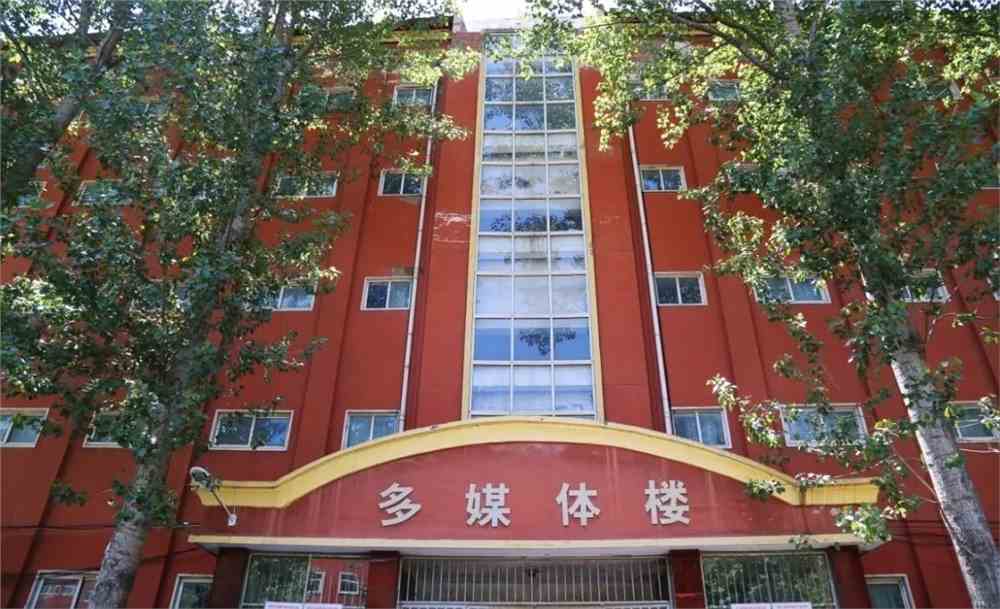 郑州电子信息职业技术学院招生办