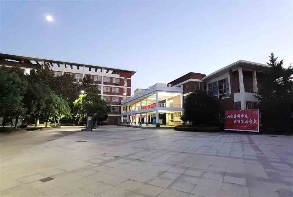 武汉外语外事职业学院_零二七艺考